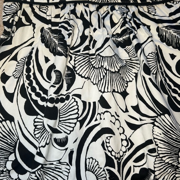 NWT a.n.a BLACK WHITE FLORAL PRINT COTTON HALTER SIDE ZIP DRESS, SIZE 12 - Picture 9 of 15